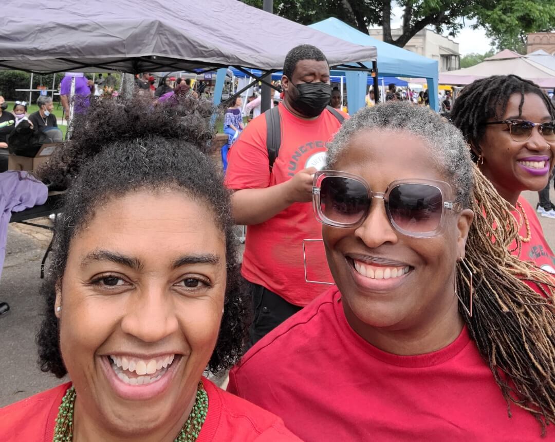 sa4sc cohort 2 artist - earthseed collective Four members of Earthseed Collective wearing red shirts