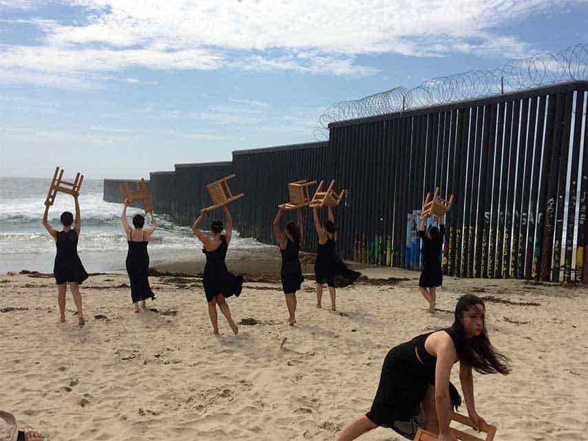Mujeres en Ritual Danza Teatro, performing an excerpt from Women at Water’s Edge/ Mujeres Al filo del agua, an NPN Creation Fund project