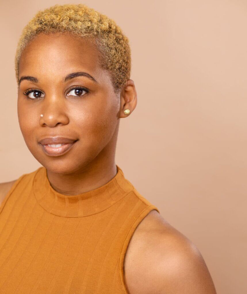 Headshot of Nicole Collins